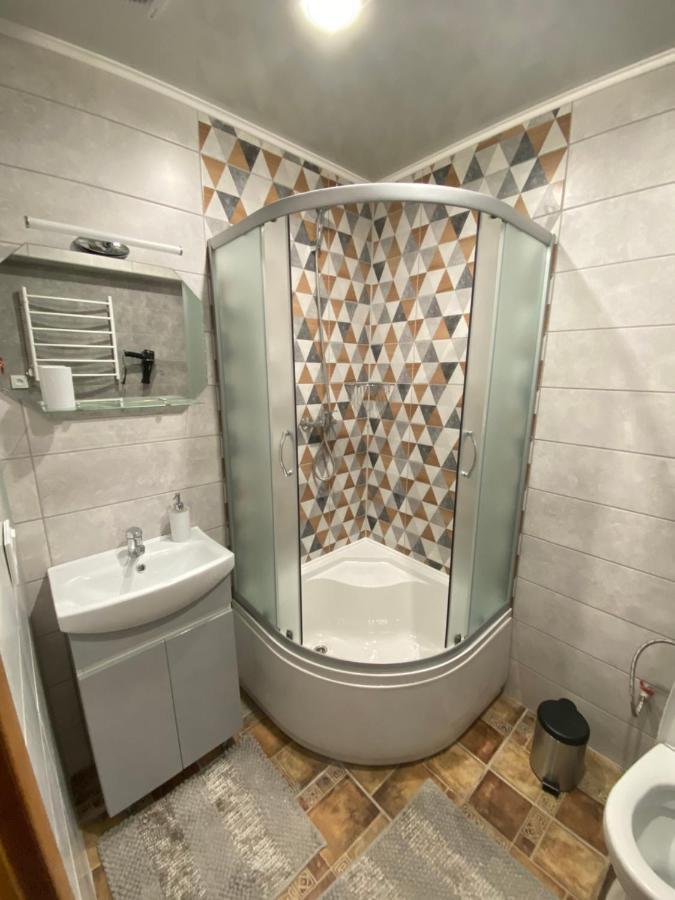 Чудові Апартаменти «D.I.M.» В Старому Місті Kamianets-Podilskyi Luaran gambar